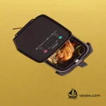 نمای داخلی و پنل کنترلی سرخ‌کن شارپ AF70RT با سبد حاوی مرغ بریان