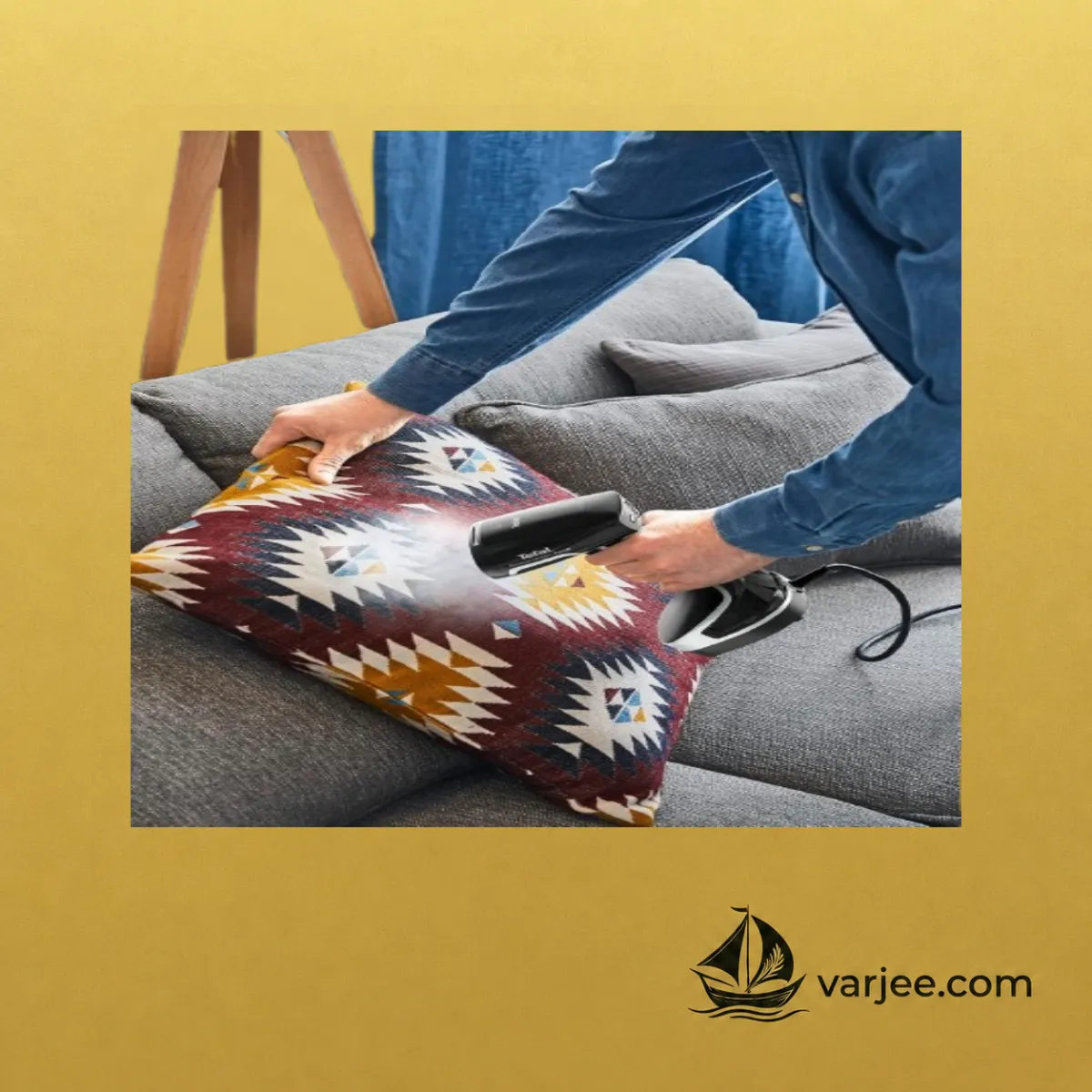 استفاده خانگی از بخارگر تفال DT8230 روی کوسن و پارچه مبلی